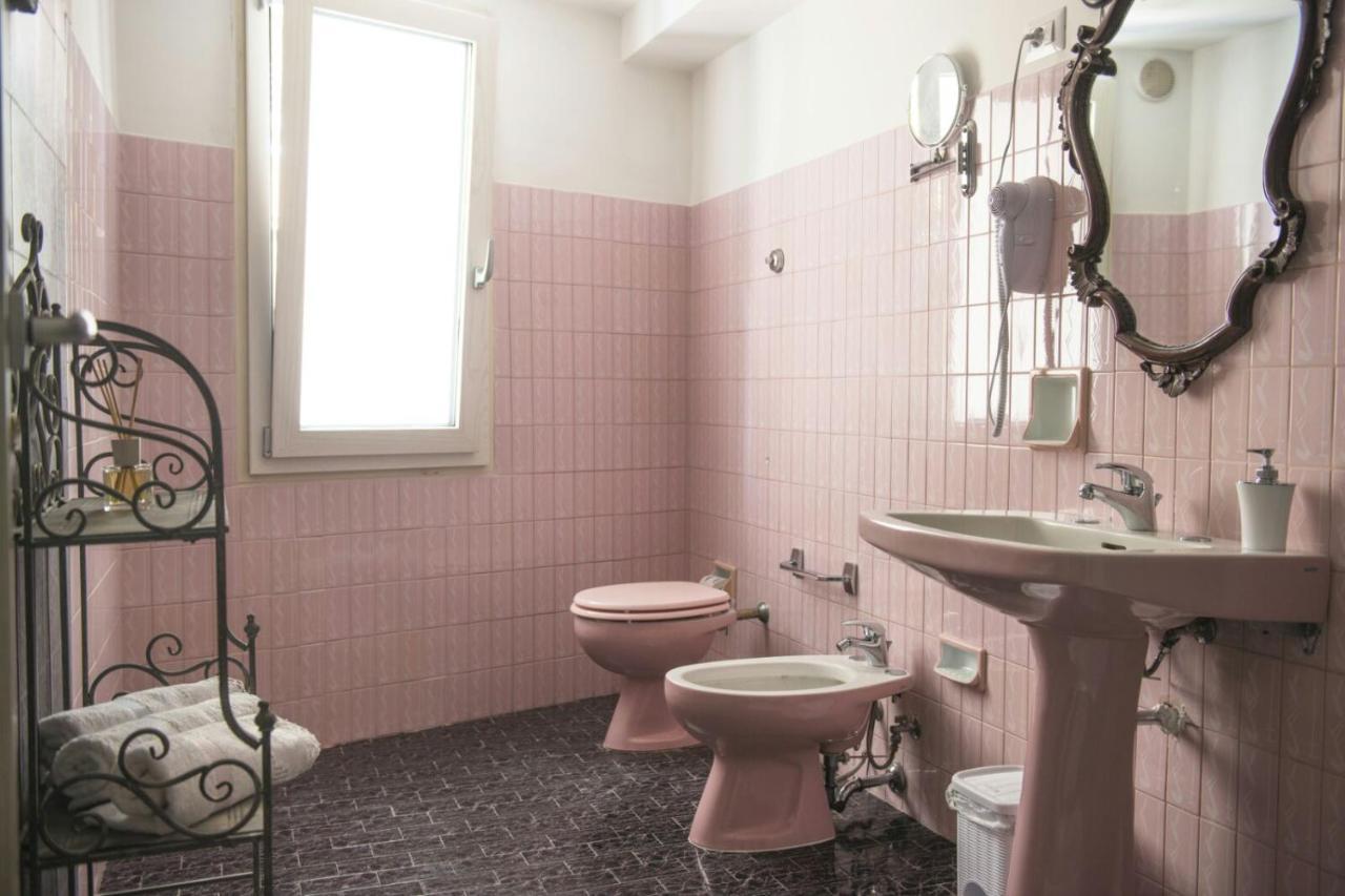 Dimora Cappuccini Guest House Cisternino Luaran gambar