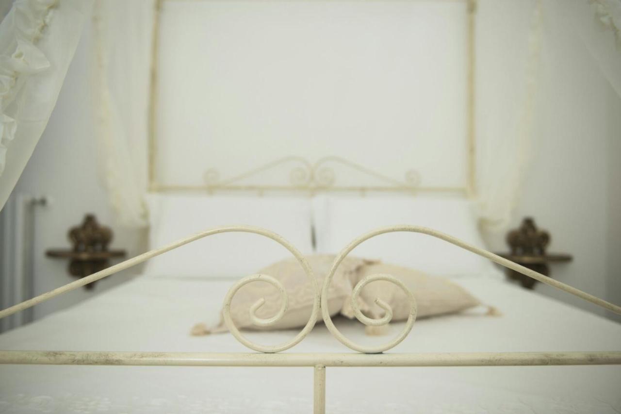 Dimora Cappuccini Guest House Cisternino Luaran gambar