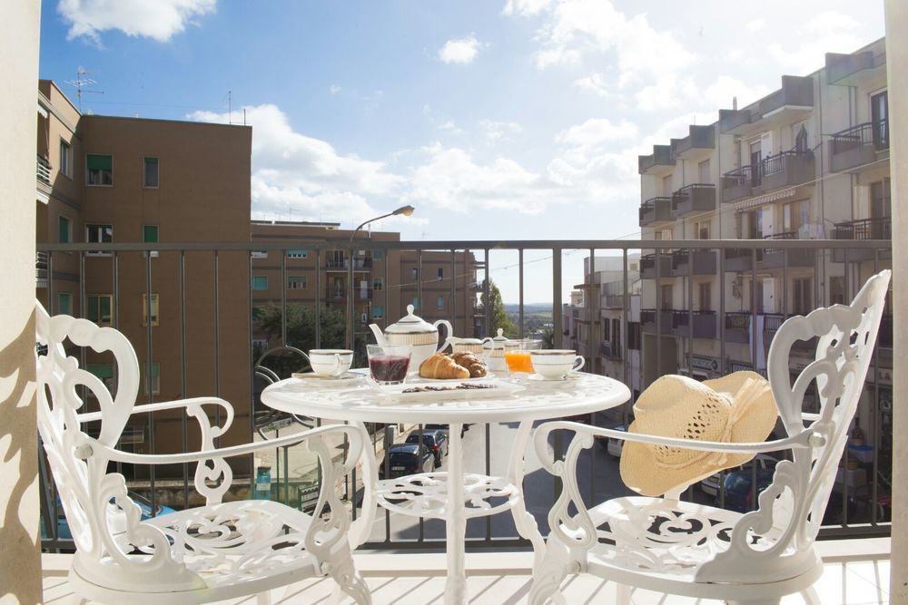 Dimora Cappuccini Guest House Cisternino Luaran gambar